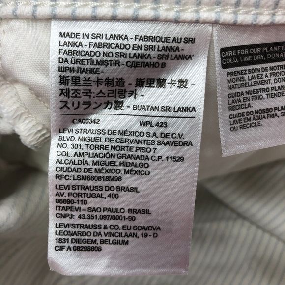 Levi's Women Mid Length Shorts Size 28 Striped Cotton Blend M127 -18 - Picture 9 of 16